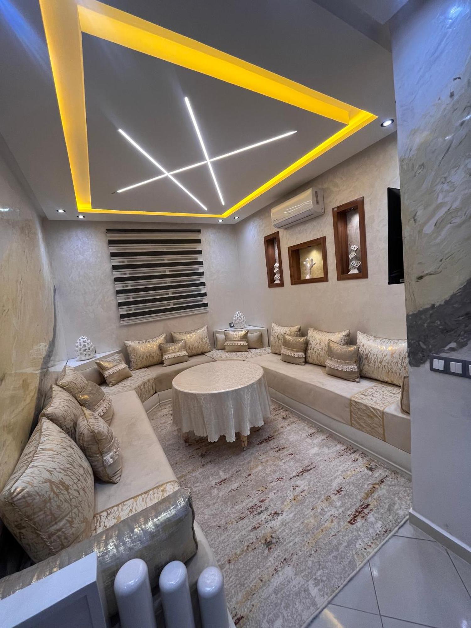 Appartement Renove Avec Style Et Parking Surveille Marrákes Kültér fotó