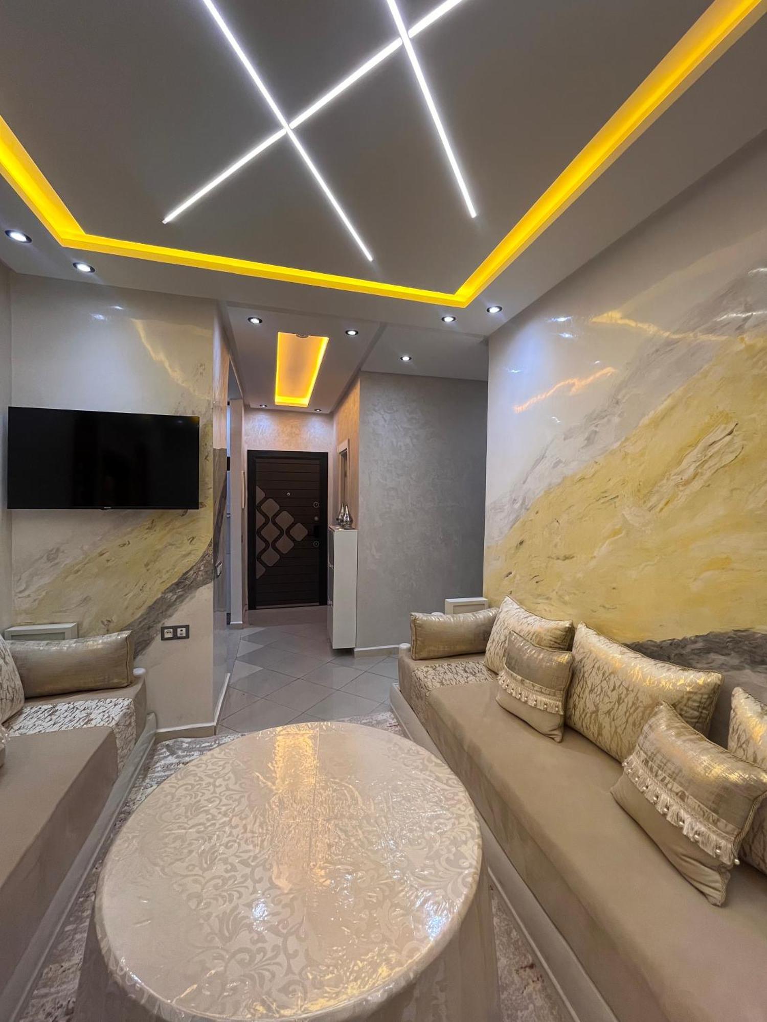 Appartement Renove Avec Style Et Parking Surveille Marrákes Kültér fotó