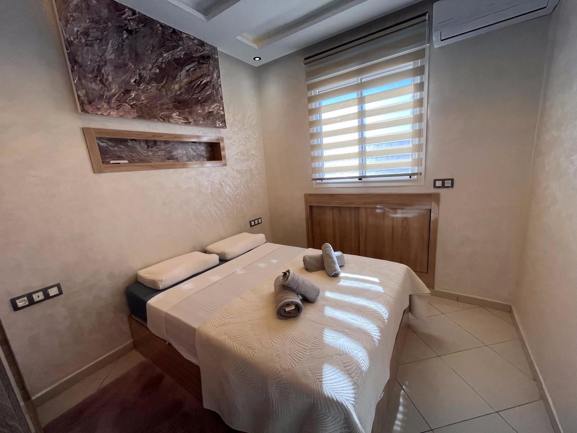 Appartement Renove Avec Style Et Parking Surveille Marrákes Kültér fotó